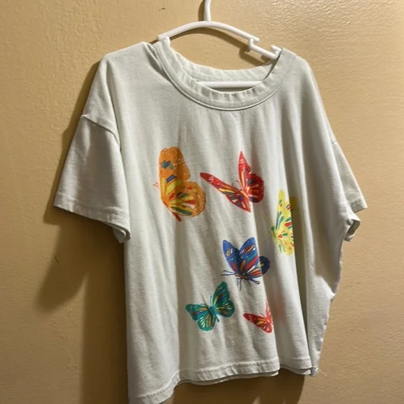 Chaser Colorful Butterfly Graphic T-Shirt - Picture 1 of 2